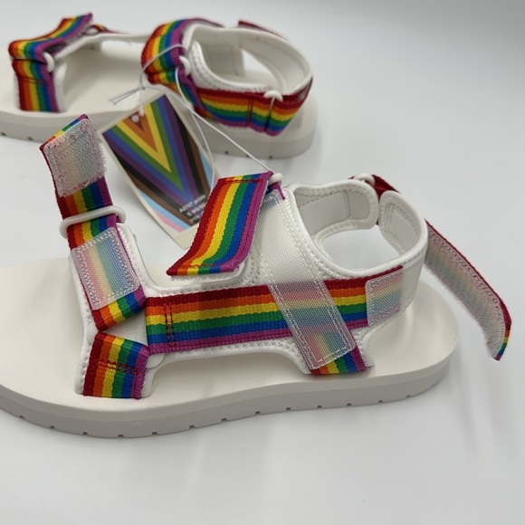 NWT Striped Rainbow Adjustable Strap White Sandals - Size W8/M6 - Picture 9 of 9